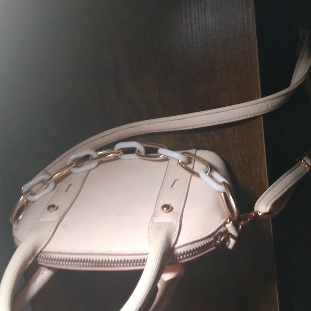 4 Purses - Picture 3 of 5